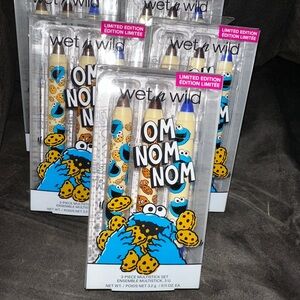 Wet n wild sesame street om nom nom 3 piece multi stick